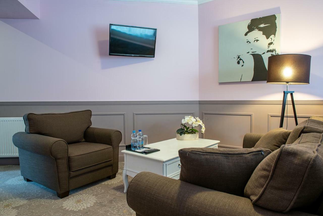Hotel Rozdroze Nieborów エクステリア 写真
